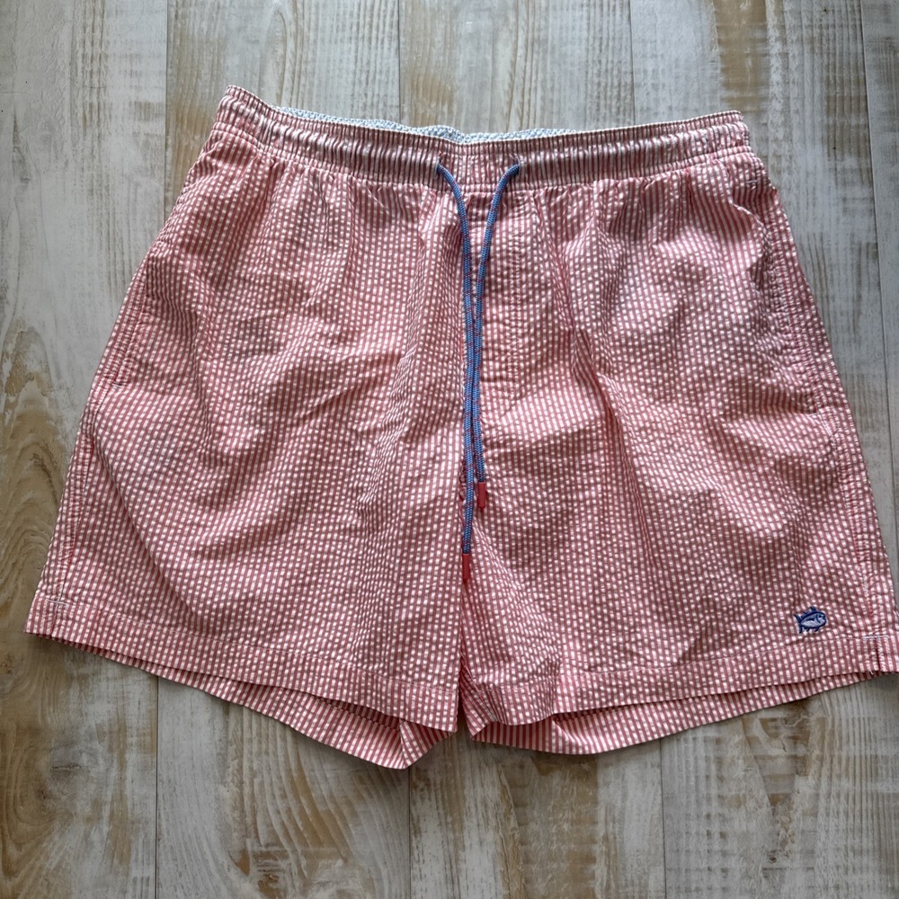SOUTHERN TIDE Preppy Seersucker Stripe Vacation Mens Swim Trunks Shorts M